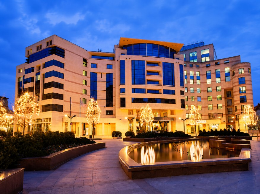 EVERGREEN LAUREL HOTEL