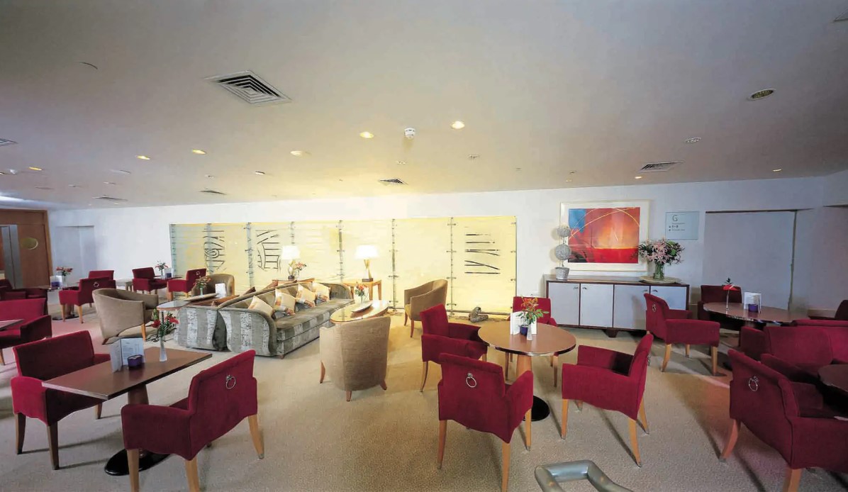 SHAW PARK PLAZA